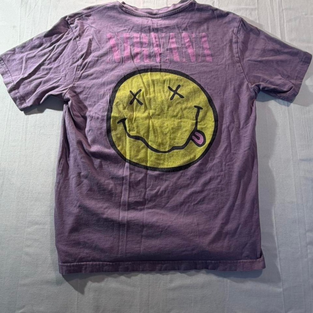 GAP x Nirvana Graphic Tee Medium‎ 100% Cotton Grunge 90s Streetwear Casual Rock - Picture 2 of 6